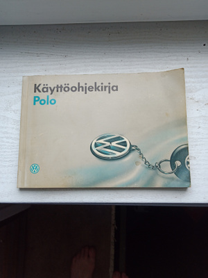 Volkswagen Polo III (MK3) käyttöohjekirja (1995).