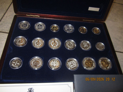 Suomen Markan Historia 1864–2001 hopeasarja UNC