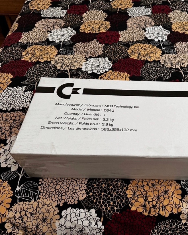 Commodore 64 Ultimate Founders Edition | NiB