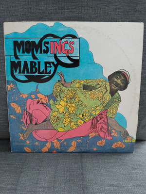 LP Mom sings mabley