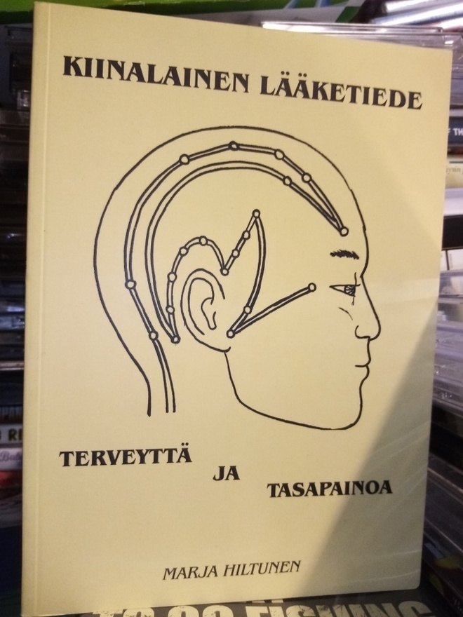 Hiltunen :  Kiinalainen lääketiede ( SIS POSTIKULU)