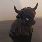 Highland cow -lehmäfiguuri, hiilenmusta, noin 7 cm - pikkukuva 2