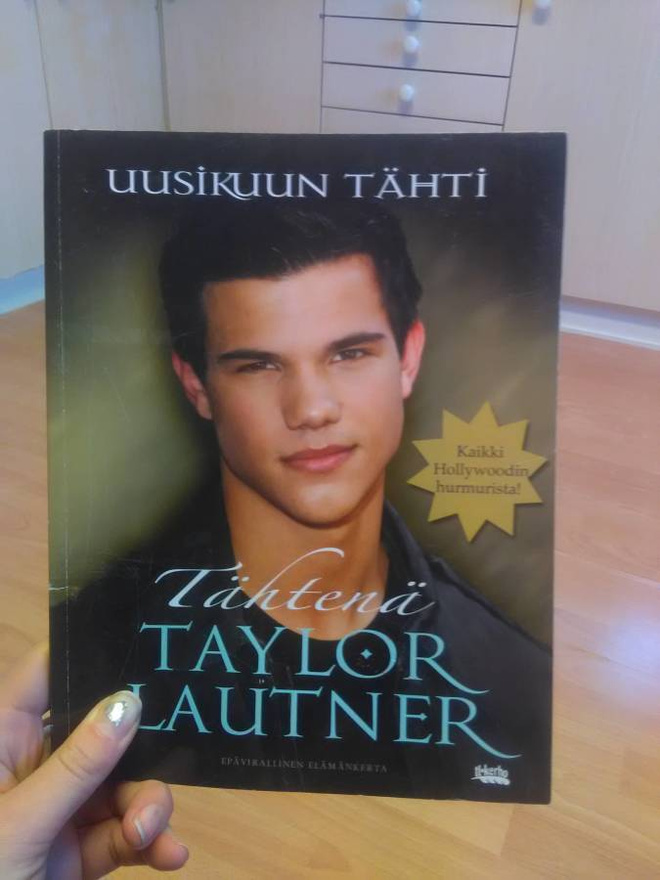 Uusikuun Tähti - Taylor Lautner Kirja