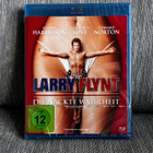 Larry Flynt Die Nackte Wahrheit Blu-ray DE fi-txt - pikkukuva 1