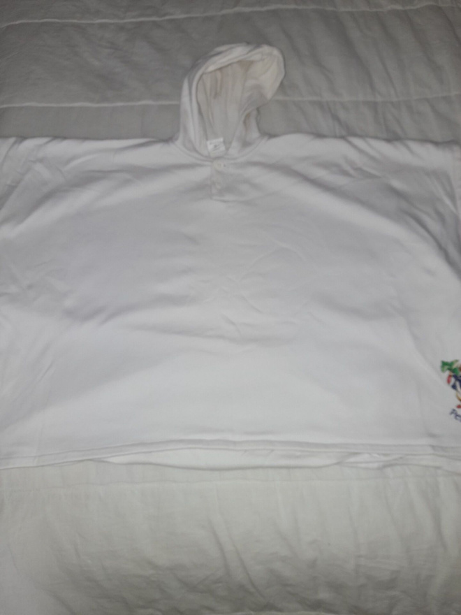 Peter Rabbit (Petteri Kaniini) hupullinen poncho vauvalle