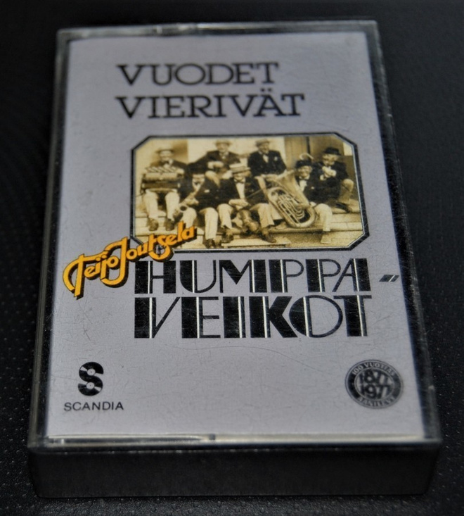 Teijo Joutsela Humppaveikot kasetti, vuodet vierivät 1977