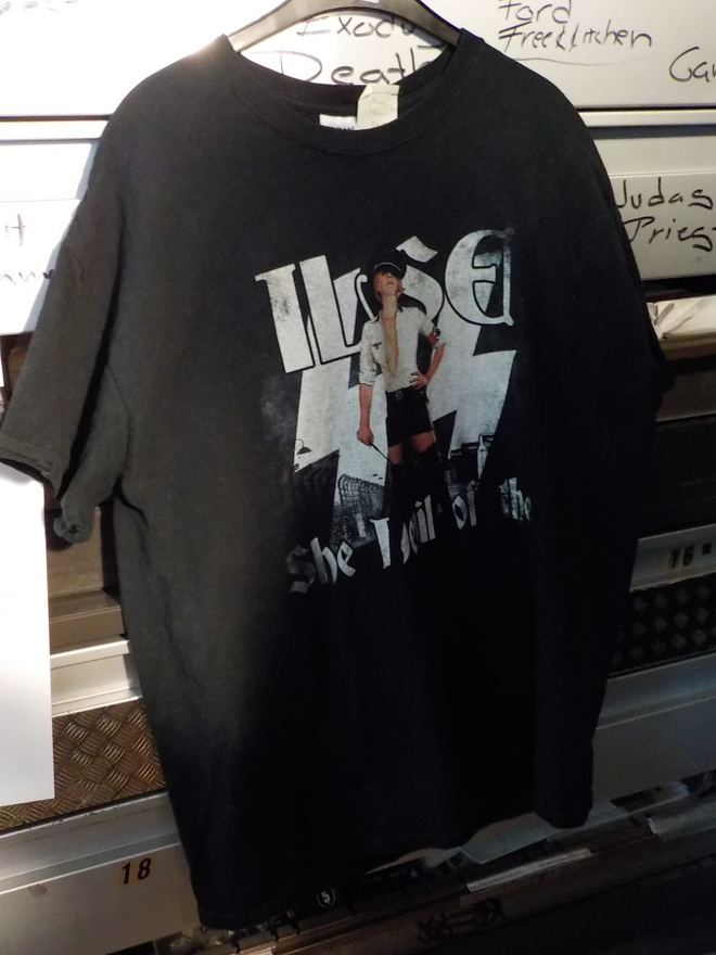ILSA, SHE DEVIL OF THE SS - T-SHIRT (W)