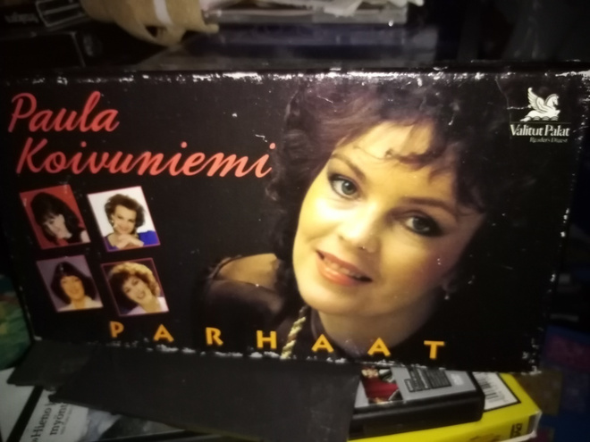3 C-KASETTI BOX Paula Koivuniemi :  Parhaat ( SIS POSTIKULU