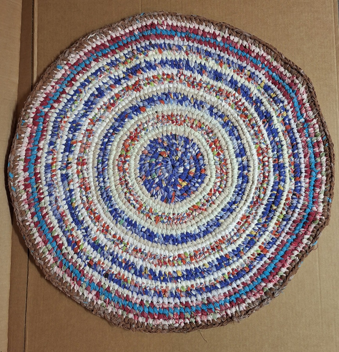 Pyöreä matto puuvillainen värikäs 82x82 cm