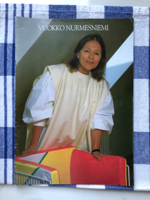 Vuokko Nurmesniemi. 1994.
