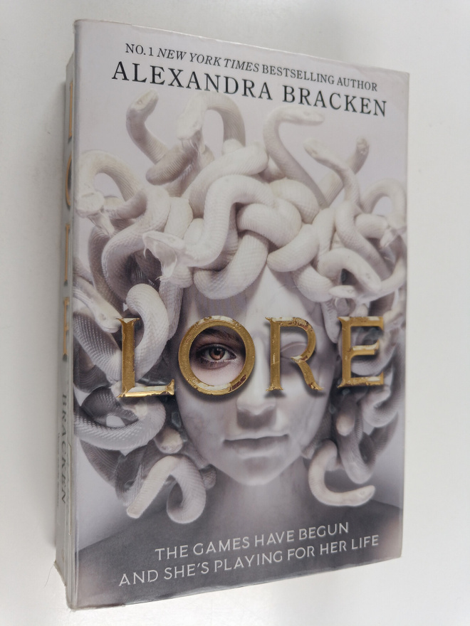 Alexandra Bracken : Lore