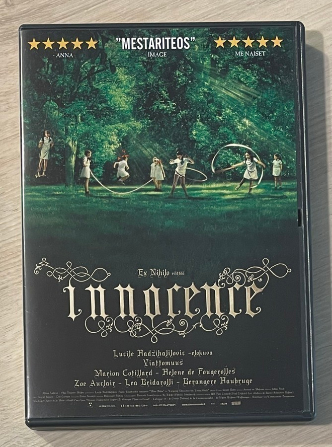 Innocence - viattomuus (2004) Lucile Hadihalilovic -elokuva