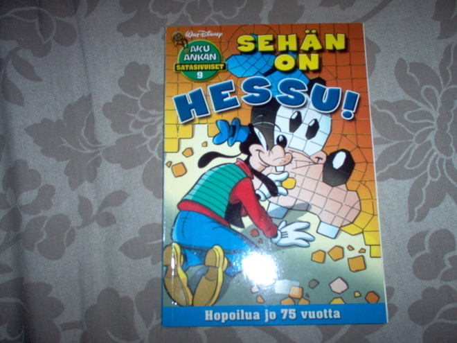 Aku Ankan satasivuiset 9: Sehän on Hessu!