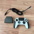 Playstation PS4 / PS5 langallinen ohjain - pikkukuva 1