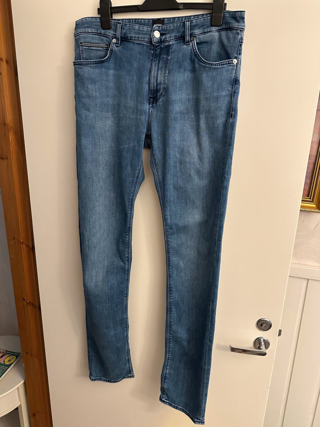 Hugo Boss siniset miesten farkut (33/34)
