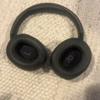 JBL Tune 710BT langattomat around-ear kuulokkeet (musta) - pikkukuva 2