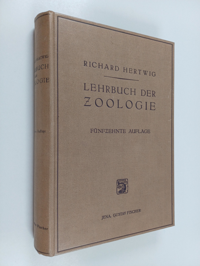 Richard Hertwig : Lehrbuch der zoologie