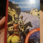 Penttilä: Rauniolinnan salaisuus - pikkukuva 1