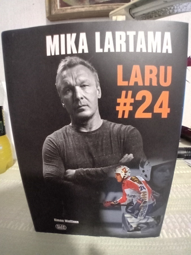 Kimmo Miettinen : Mika Lartama ( SIS POSTIKULU  )