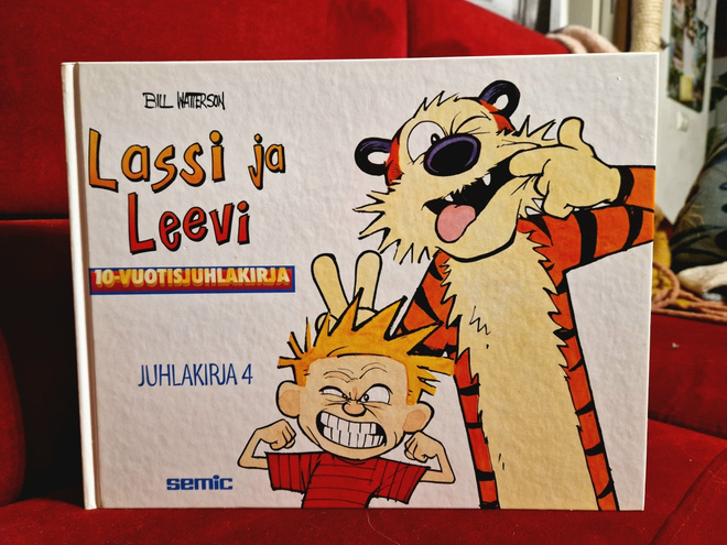 Lassi ja Leevi juhlakirja 4 uudenveroinen.Bill Watterson