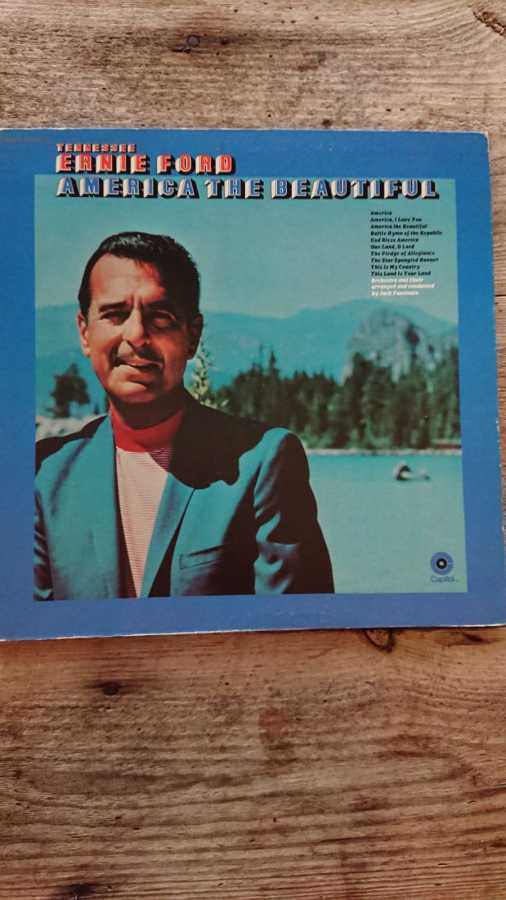Tennessee Ernie Ford – America The Beautiful LP