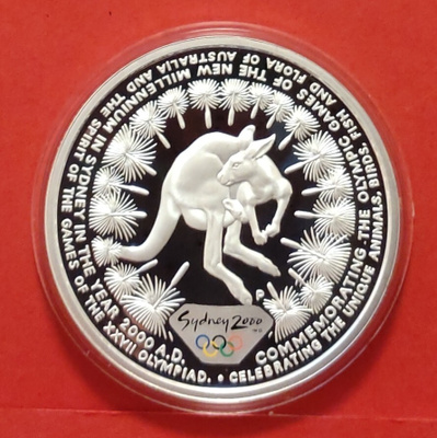 Australia Kangaroo 1 oz 999 hopeaa, Sydney Olympics. (KD4)