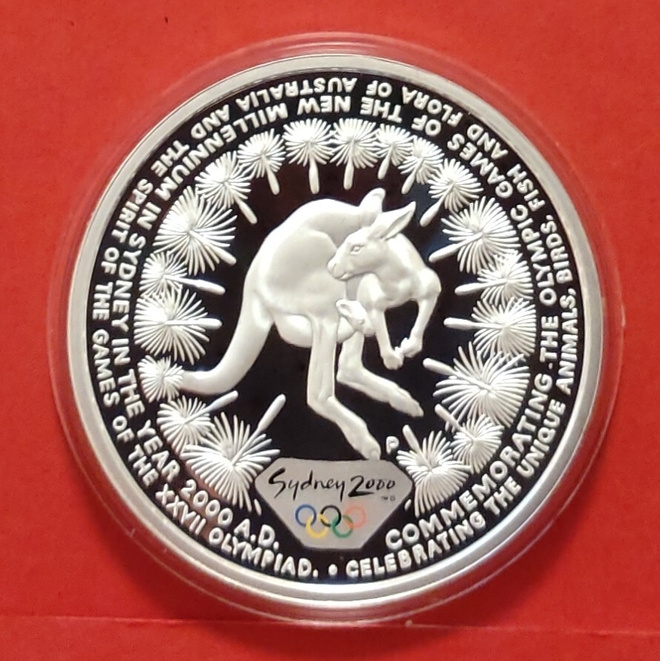 Australia Kangaroo 1 oz 999 hopeaa, Sydney Olympics. (KD4)
