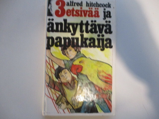 3 ETSIVÄÄ JA ÄNKYTTÄVÄ PAPUKAIJA