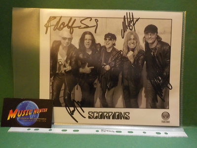 SCORPIONS KUVA VIIDELLÄ NIMMARILLA