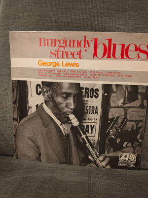 LP George Lewis: Burgundy street blues