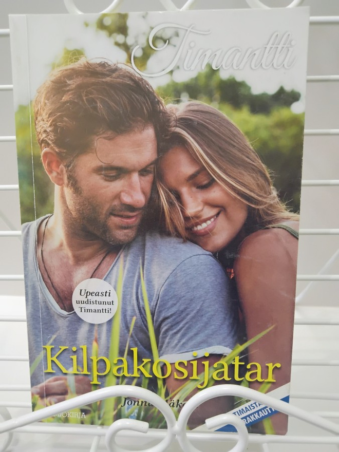 Kilpakosijatar - Jonna Mäkelä - Timantti