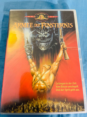 Army of Darkness / Pimeyden armeija SuomiTXT