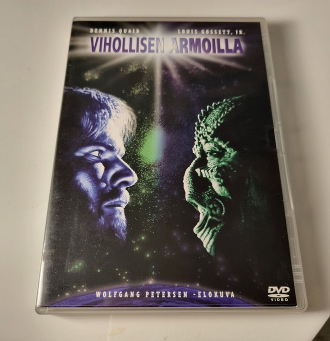 Vihollisen armoilla (Enemy Mine, 1985) suomidvd