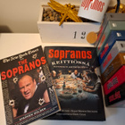 Sopranos 1-6 Seasons+Keittokirja+On The Sopranos+Kahvimuki - pikkukuva 3