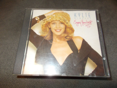 CD KYLIE MINOQUE ** ENJOY YOURSELF **