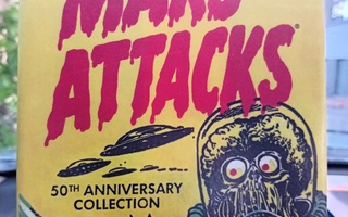 MARS ATTACKS 50th Anniversary collection  + 4 korttia mukana