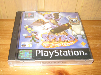 Spyro Year of the Dragon Ps1