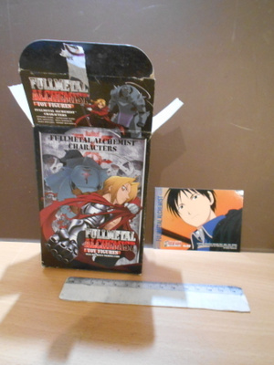 Teräsalkemisti Edward Elric, laatikko ja kortti