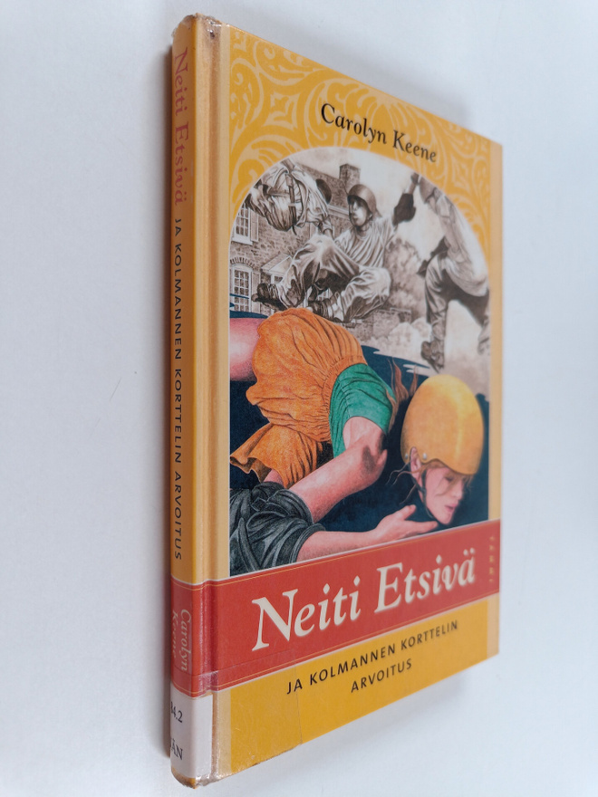 Carolyn Keene : Neiti Etsivä ja kolmannen korttelin arvoitus