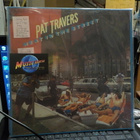 PAT TRAVERS - HEAT IN THE STREETS LP ORIG 1ST HOL-78 EX+/EX+ - pikkukuva 1