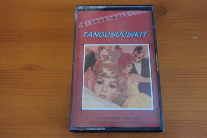 Tanssin taikaa:Tangosuosikit C-kasetti.Hieno!