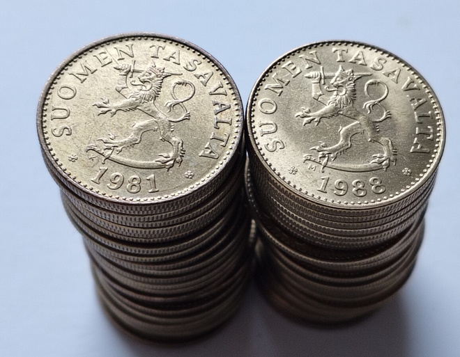 50 penniä v. -81 ja -88, 50 kpl, circ