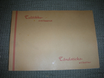 Vanha tulitikkuetikettikokoelma