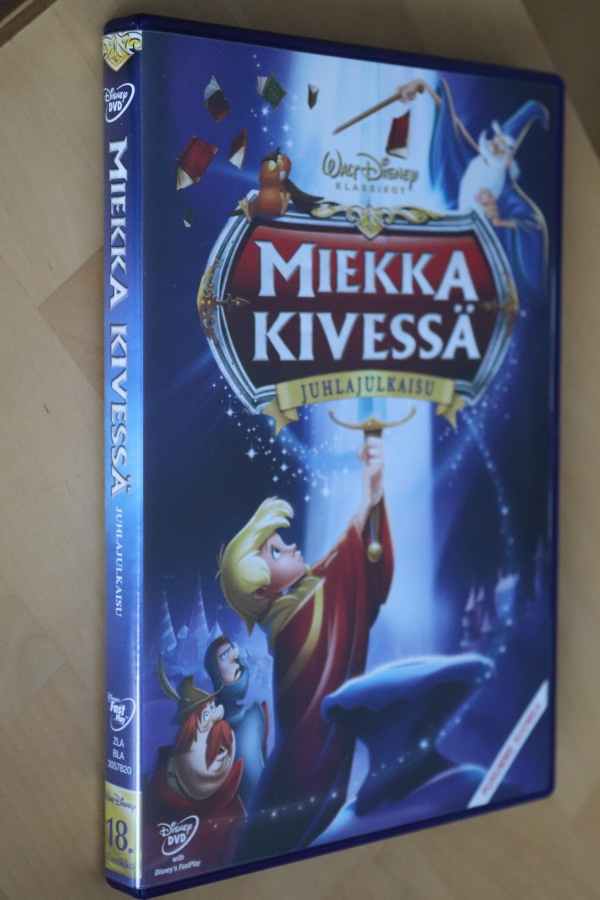 DVD Miekka kivessä ( 1963 Disney )