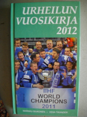 Siukonen-Tikkander: Urheilun vuosikirja 2012 (5.5)