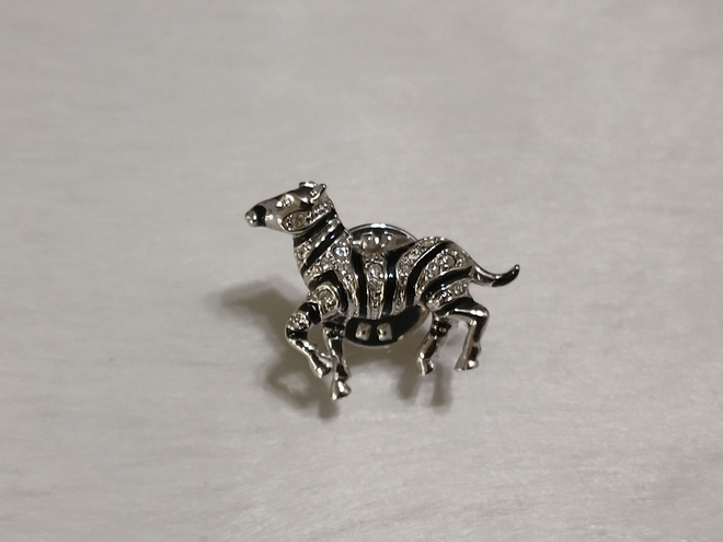 Seepra solki pinssi rintakoru silver plated