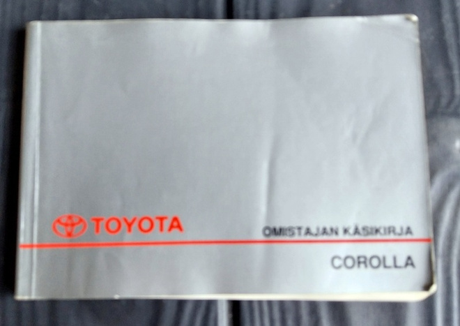 TOYOTA Corolla omistajan käsikirja 1996