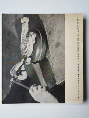 Taideteollinen oppilaitos vuosikertomus 1960 -luku 5 kpl