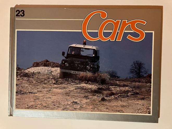 Cars Collection - Suuri tietokirja autoista 23