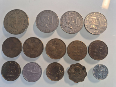 Filippiinit kolikoita eri arvoja piso/sentimos (14561)